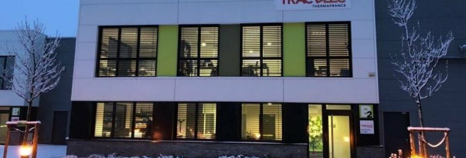 Commerce  566 m² à louer à Vaulx-en-Velin (69120)