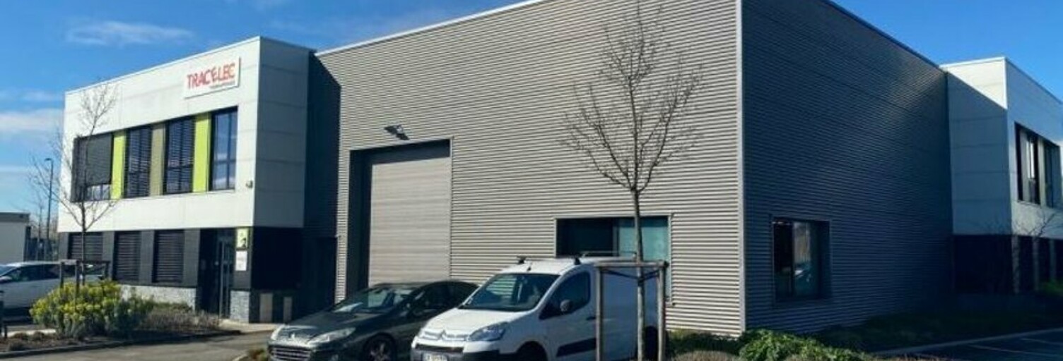 Commerce  566 m² à louer à Vaulx-en-Velin (69120)