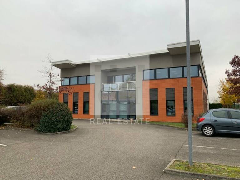 BUREAUX à LOUER — photo 1
