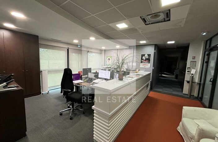 BUREAUX à LOUER — photo 4