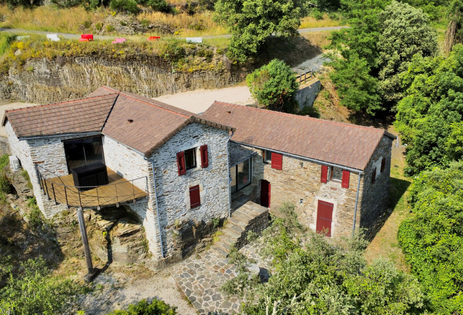 Mas Cévenol T4 avec Terrain — photo 1