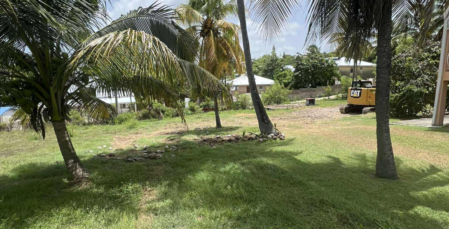 Terrain de 713 m2 quartier proche mer et route touristique — photo 1