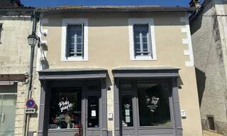 Immeuble  180 m² à vendre à Saint-Astier (24110)
