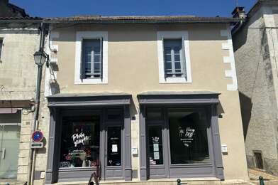 Immeuble  145800 €