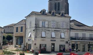 Immeuble   m² à vendre à Saint-Astier (24110)