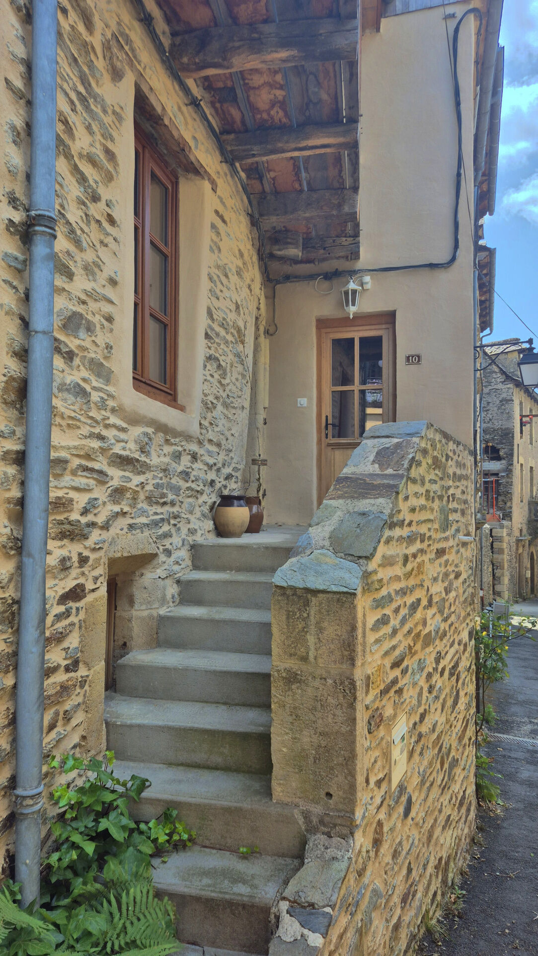 Villa / Maison  T3 à vendre Estaing 12190
