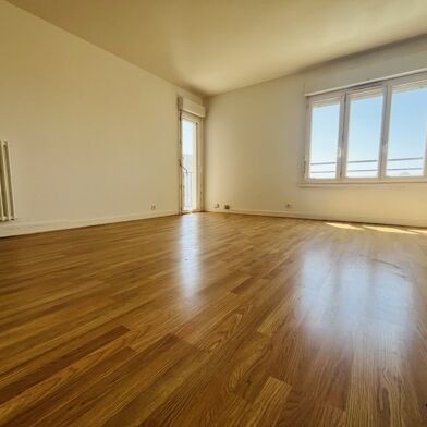 Appartement 4 pièces 80738 €