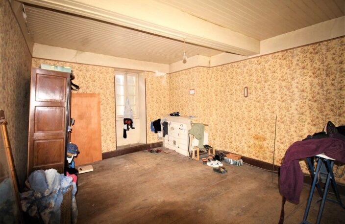Maison en pierre de 8 pièces principales — photo 2