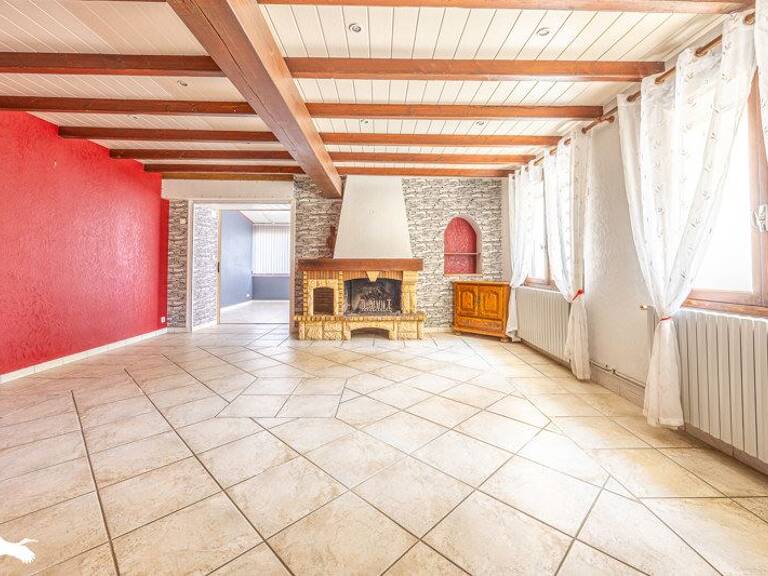 Maison en pierre de 7 pièces principales — photo 1