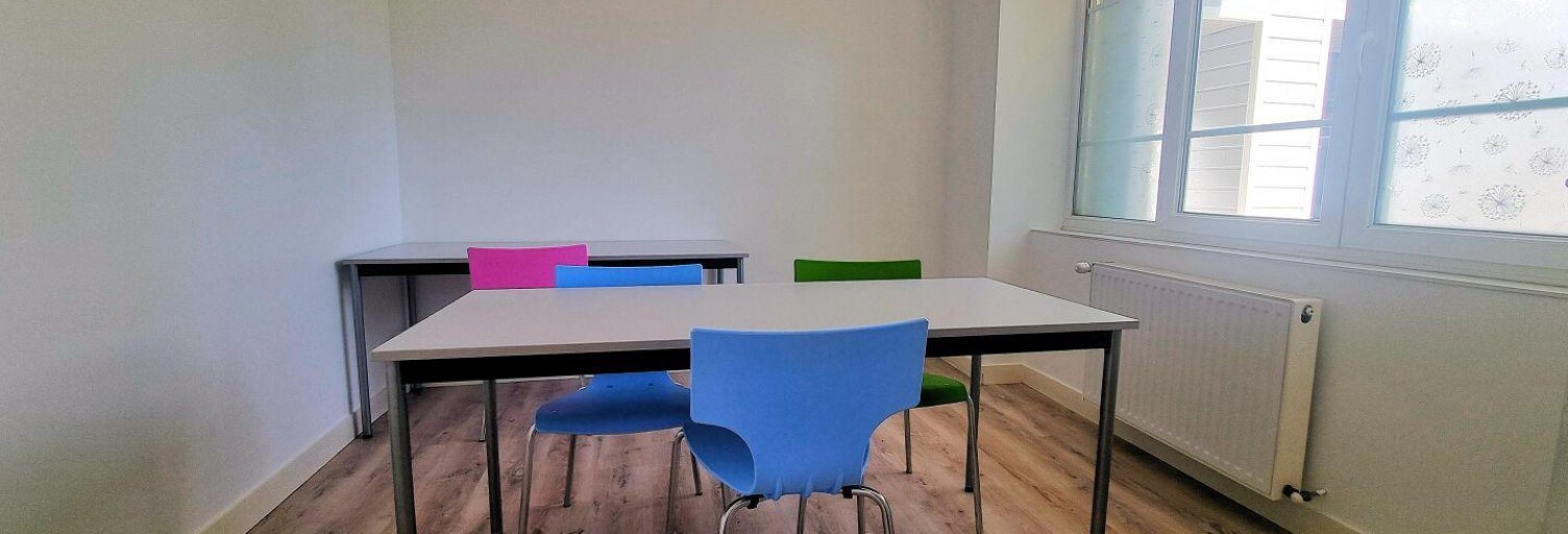 Bureau  12 m² à louer à Le Grand-Lemps (38690)