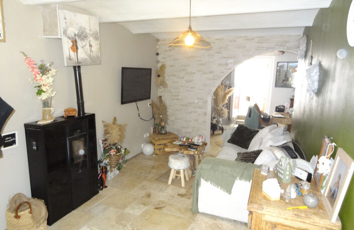 À VENDRE- JOLIE MAISON DE VILLAGE À MARSILLARGUES- 2 EXTERIEURS INTIMES ET SANS VIS À VIS — photo 2