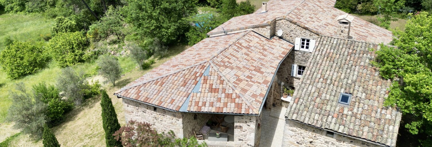 Maison 12 Pièces 404 m² à vendre à Ailhon (07200)