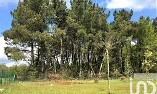 Terrain  590 m² à vendre à Bussac-Forêt (17210)