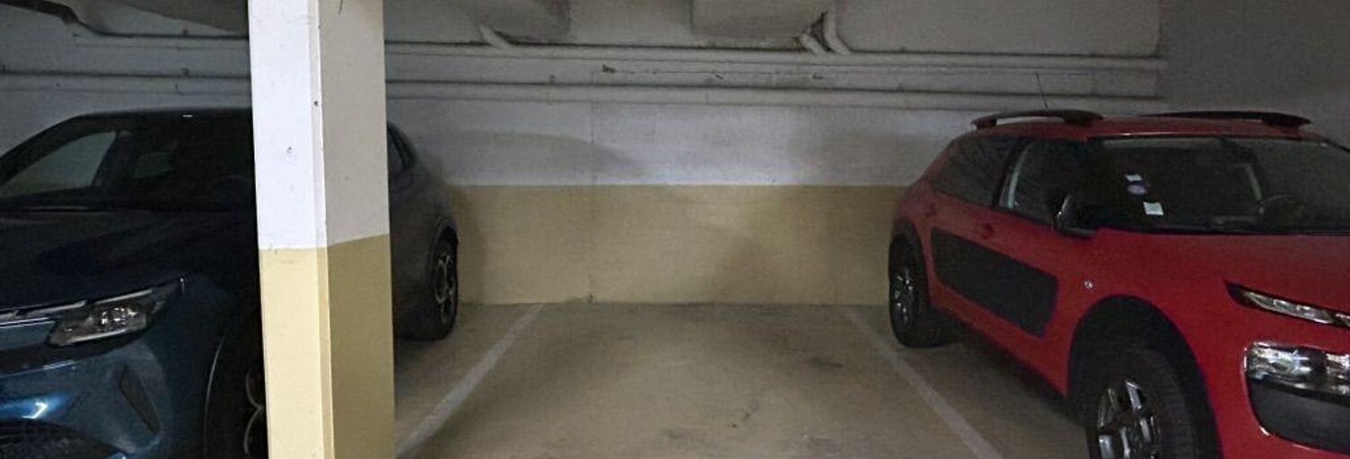 Garage  10 m² à louer à Paris 20 (75020)