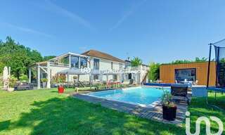 Maison 10 Pièces 247 m² à vendre à Sathonay-Village (69580)