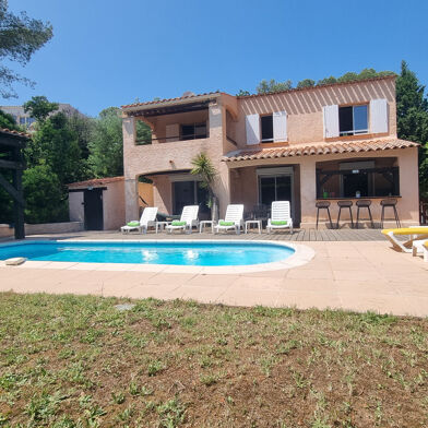 Maison 5 pièces 735000 €