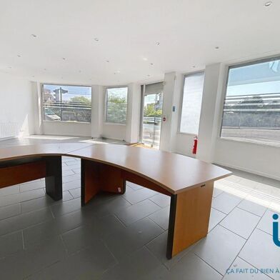 Commerce  172920 €