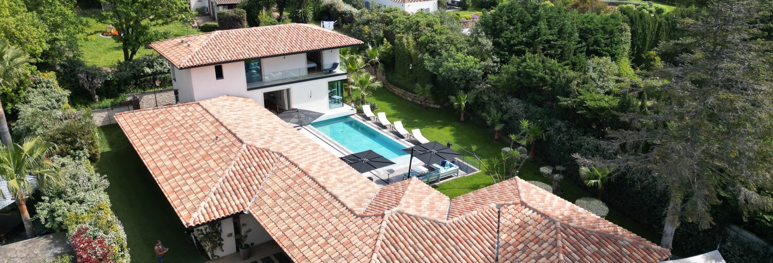 Maison 5 Pièces 300 m² à vendre à Saint-Tropez (83990)