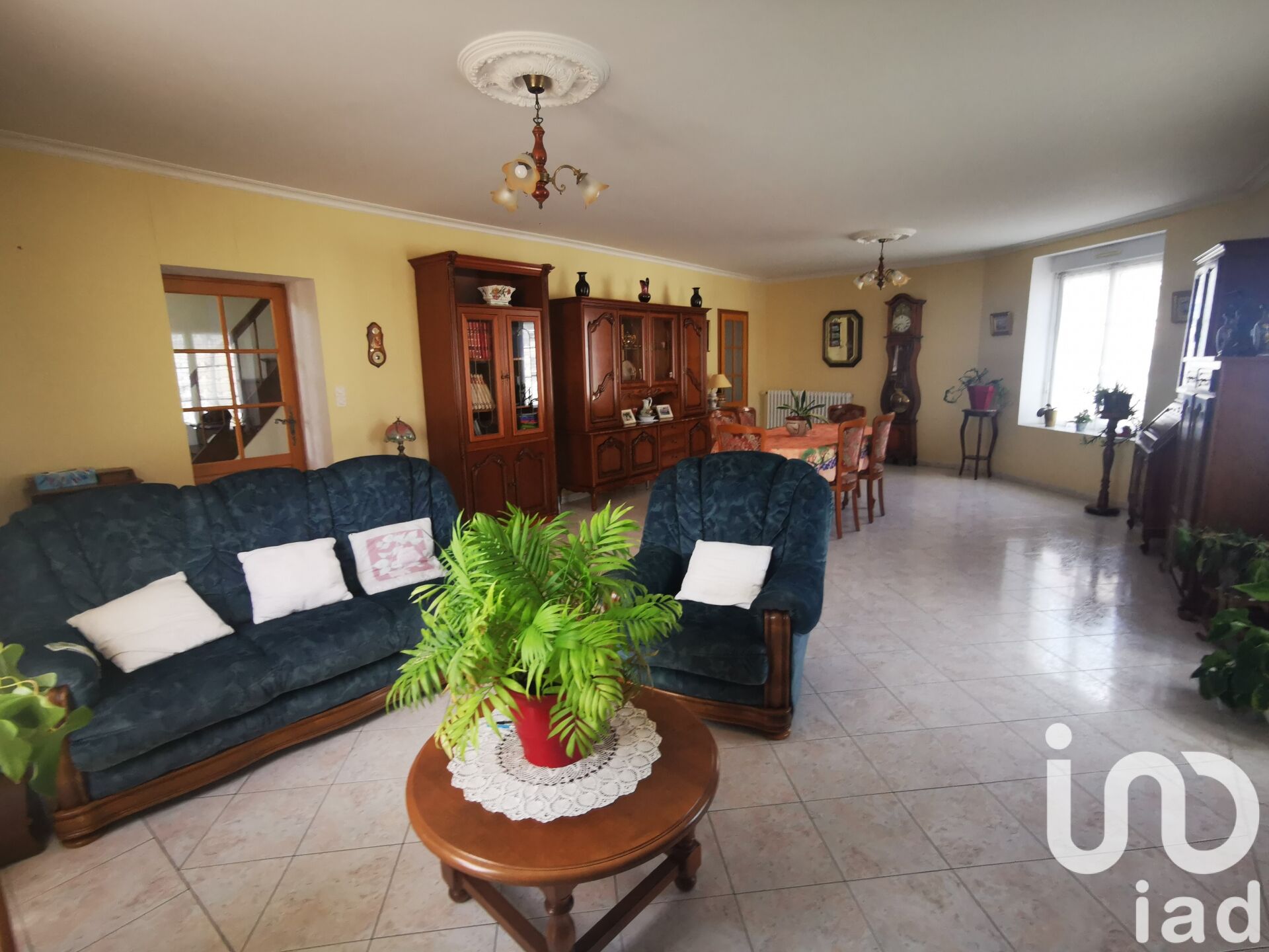 Tuffe-Val-De-La-Cheronne - 125m² - 5p. - 3ch.