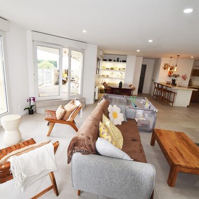 Appartement 5 pièces 375000 €