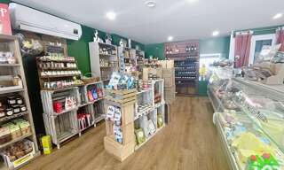 Commerce  178 m² à vendre à Aigrefeuille-d'Aunis (17290)