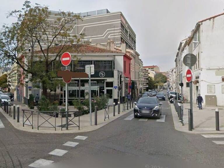 À VENDRE – Très belle affaire en plein cœur de Marseille – Forte visibilité et gros potentiel — photo 1