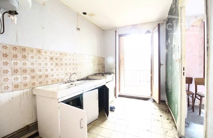 A vendre immeuble de rapport  3 appartements avec cour et grands — photo 3