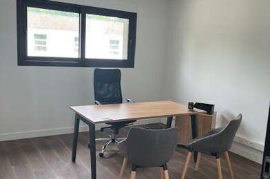 Bureau  528 €