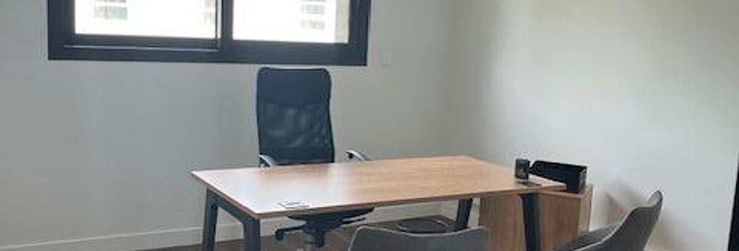 Bureau   m² à louer à Léognan (33850)