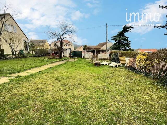 Terrain constructible — photo du bien