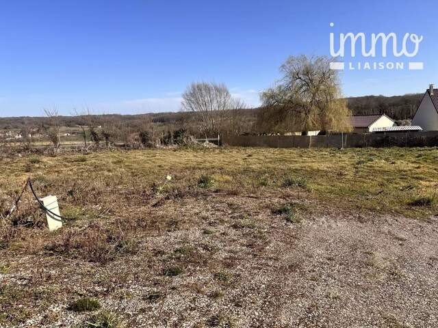 Terrain constructible — photo du bien