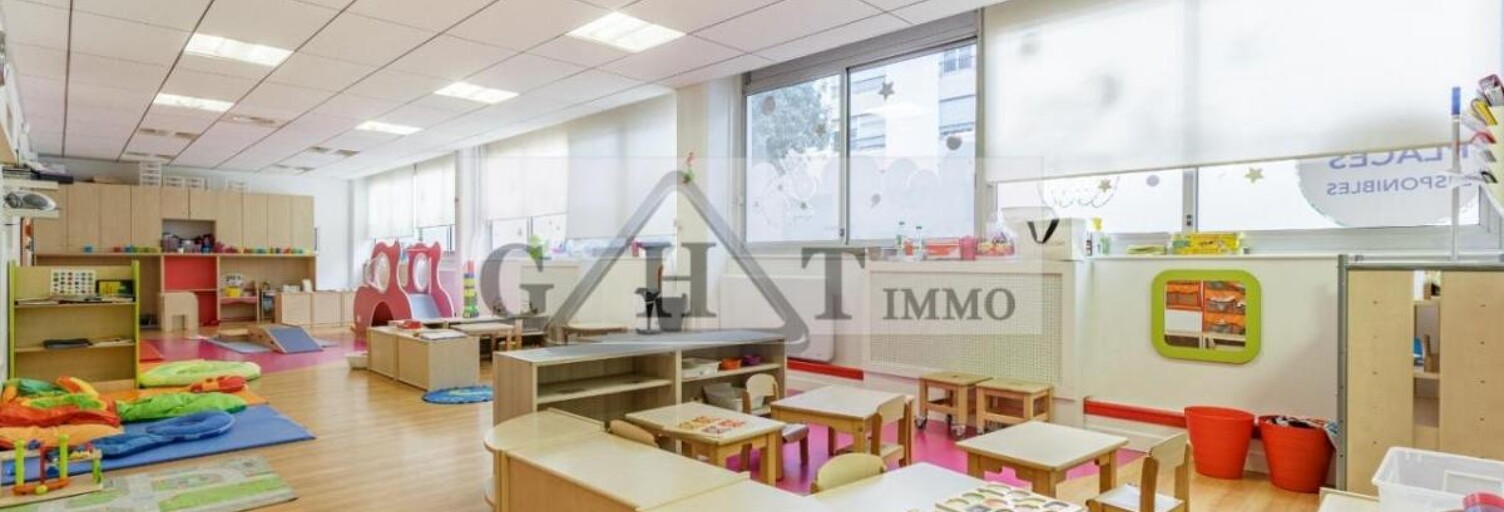 Commerce  700 m² à louer à Vincennes (94300)