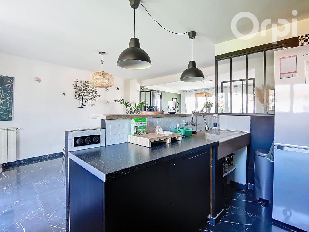 Photo Coup de coeur pour un grand type 4 de 105 m² entièrement rénové image 4/4