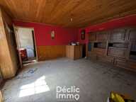 Maison à rénover avec grange  idéalement située à Aunac, proche des commodités — photo 4