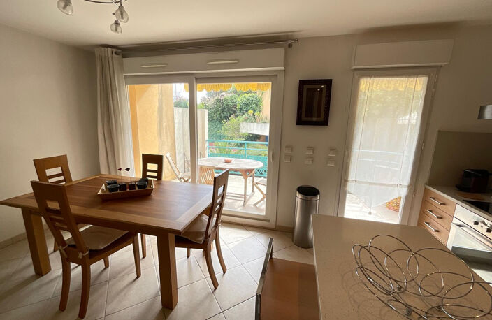 À Roquebrune-Cap-Martin, appartement trois pièces de 58 m2, — photo 5
