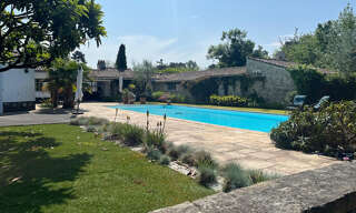 Maison 9 Pièces 565 m² à vendre à Rivedoux-Plage (17940)