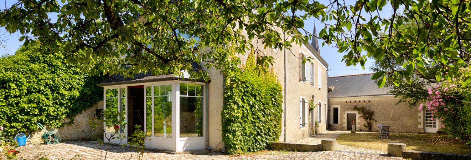 Maison 10 Pièces 321 m² à vendre à Tiercé (49125)