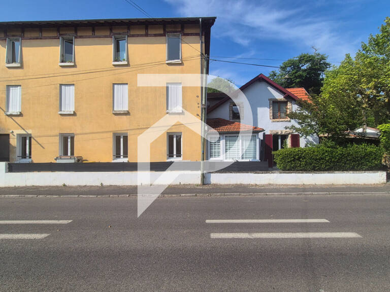 Immeuble Salies De Bearn 11 pièces 315 m² — photo 1