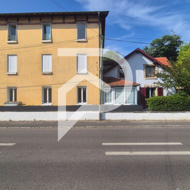 Immeuble  419400 €