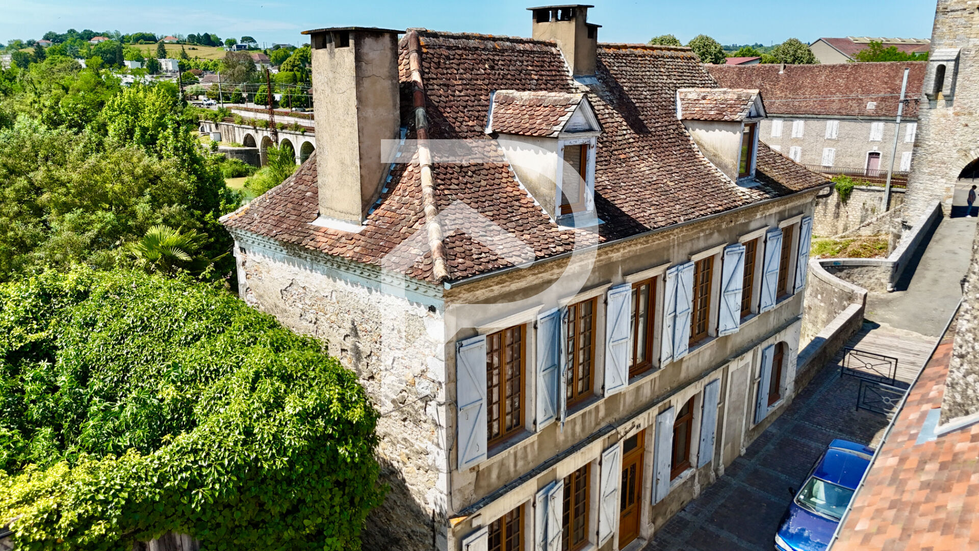 Villa / Maison  T5 à vendre Orthez 64300