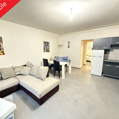 Immeuble  345000 €