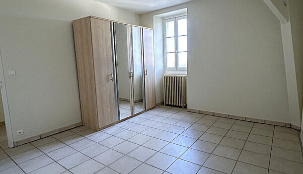 Appartement 3 pièces  à louer Jonzac 17500