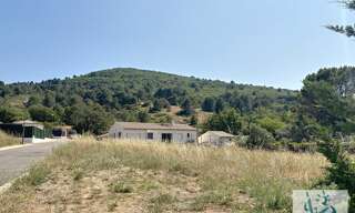 Terrain   m² à vendre à Alleins (13980)