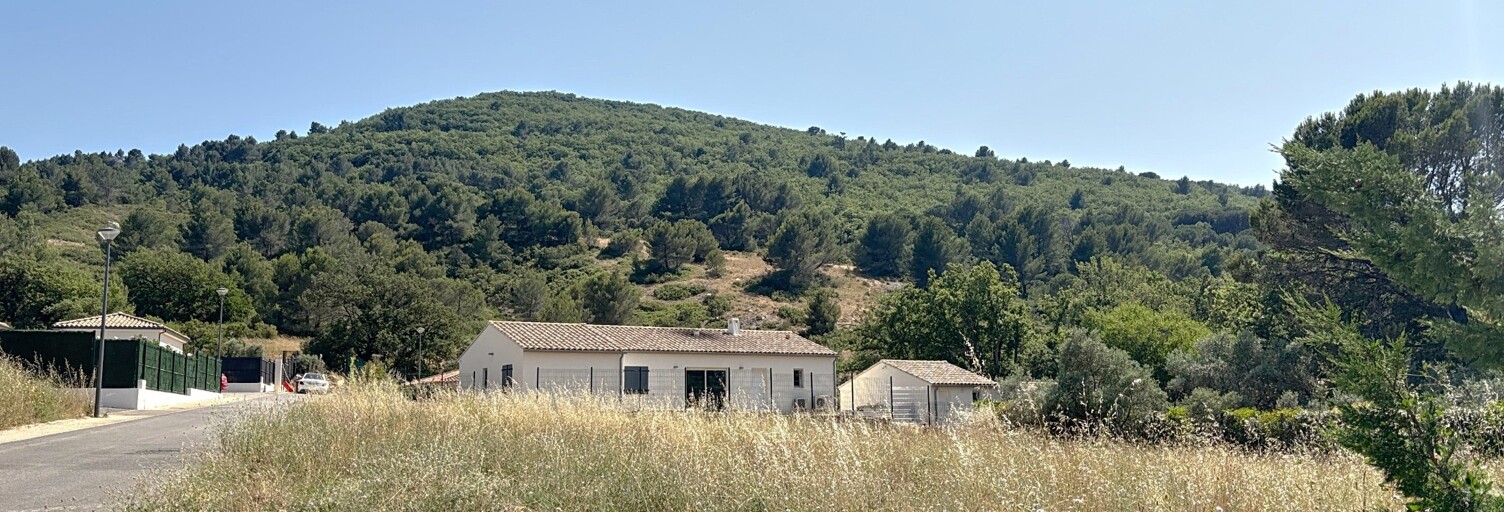 Terrain   m² à vendre à Alleins (13980)