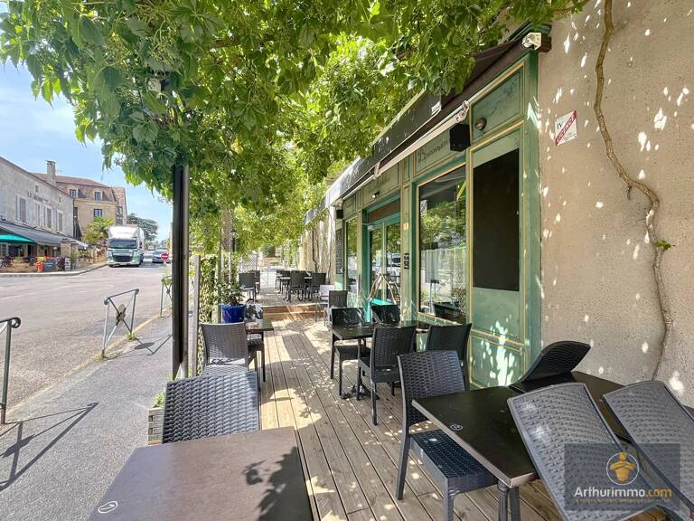 COMMERCE + CHAMBRES D'HOTES — photo 1