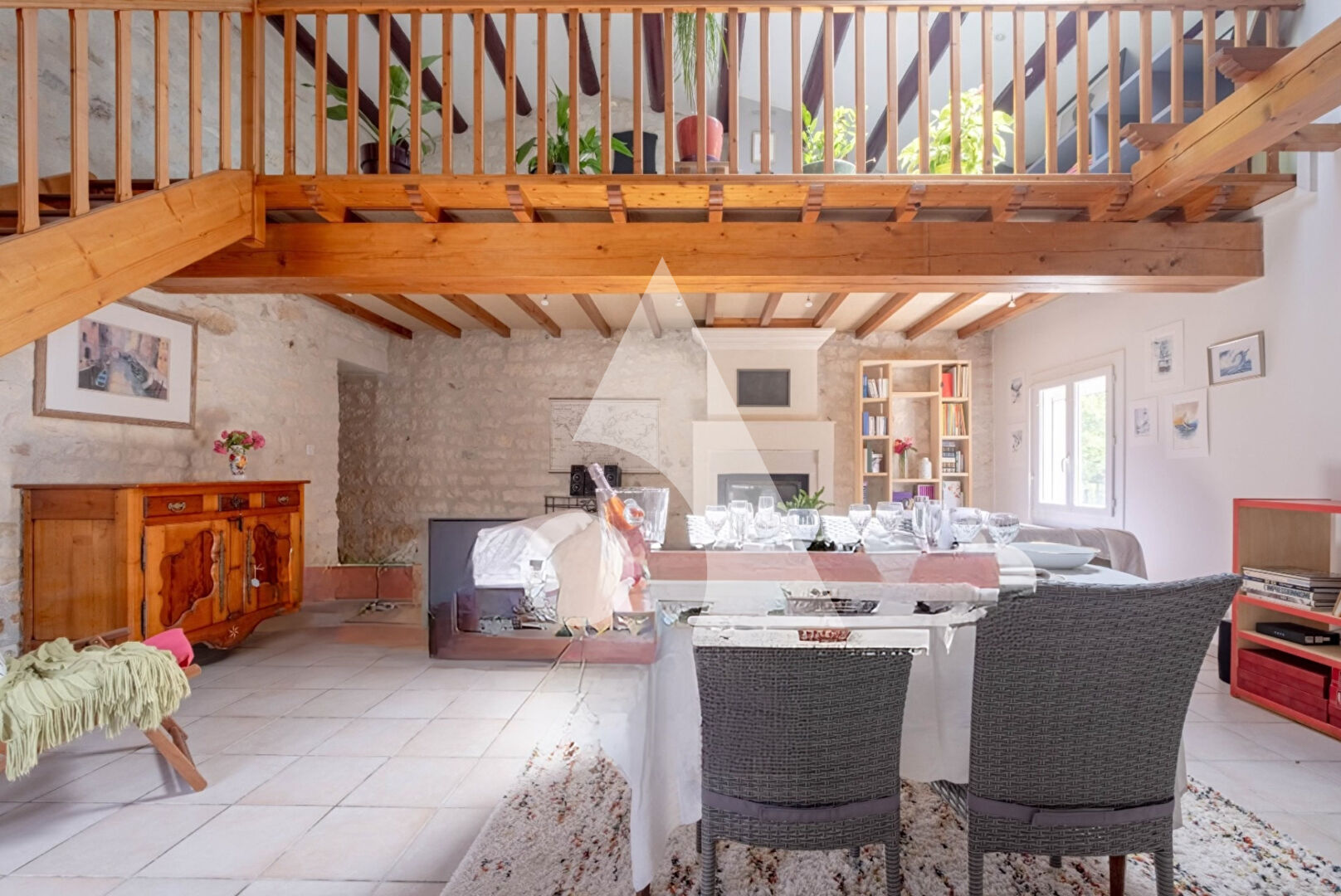 Villa / Maison  T6 à vendre Thénac 17460