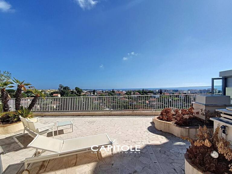 À vendre - Antibes : Très bel appartement 4P climatisé de 121 m² — photo 1