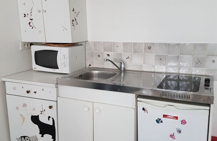 F1 MEUBLE - ROUEN VIEUX MARCHE — photo 4