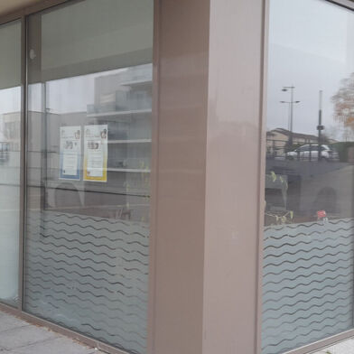 Commerce 2 pièces 230000 €