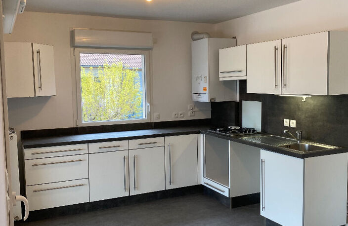 À LOUER APPARTEMENT 5 PIÈCES 98.86 M2 — photo 2